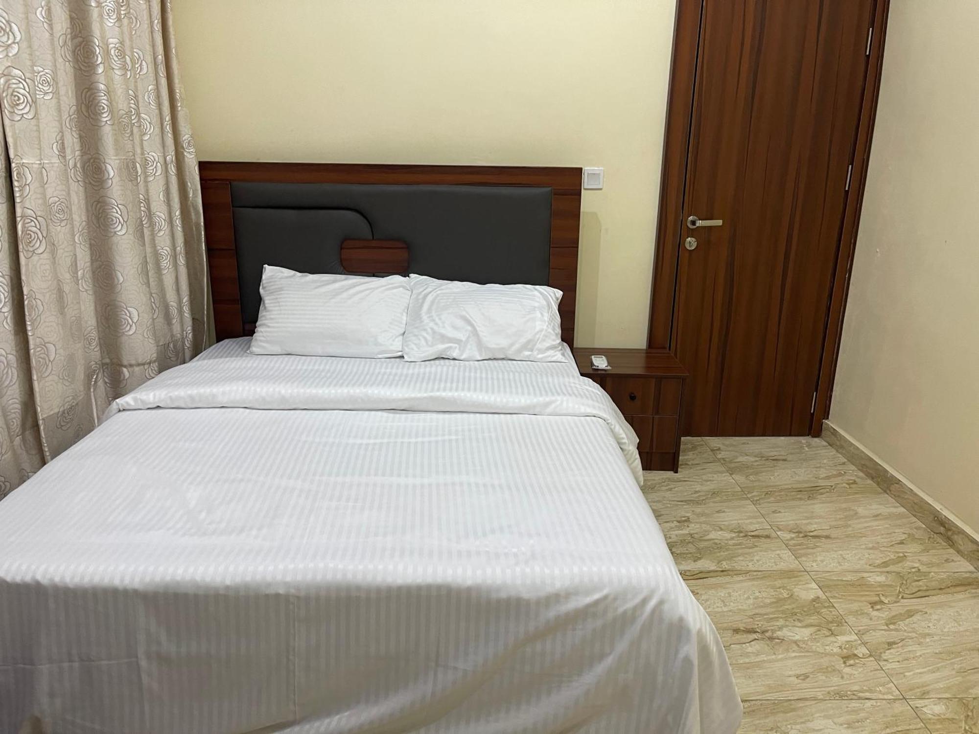 Отель Pilgrim Place Rubuchi Экстерьер фото